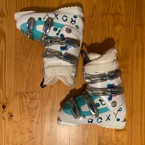 Women’s Roxy Ski Boots